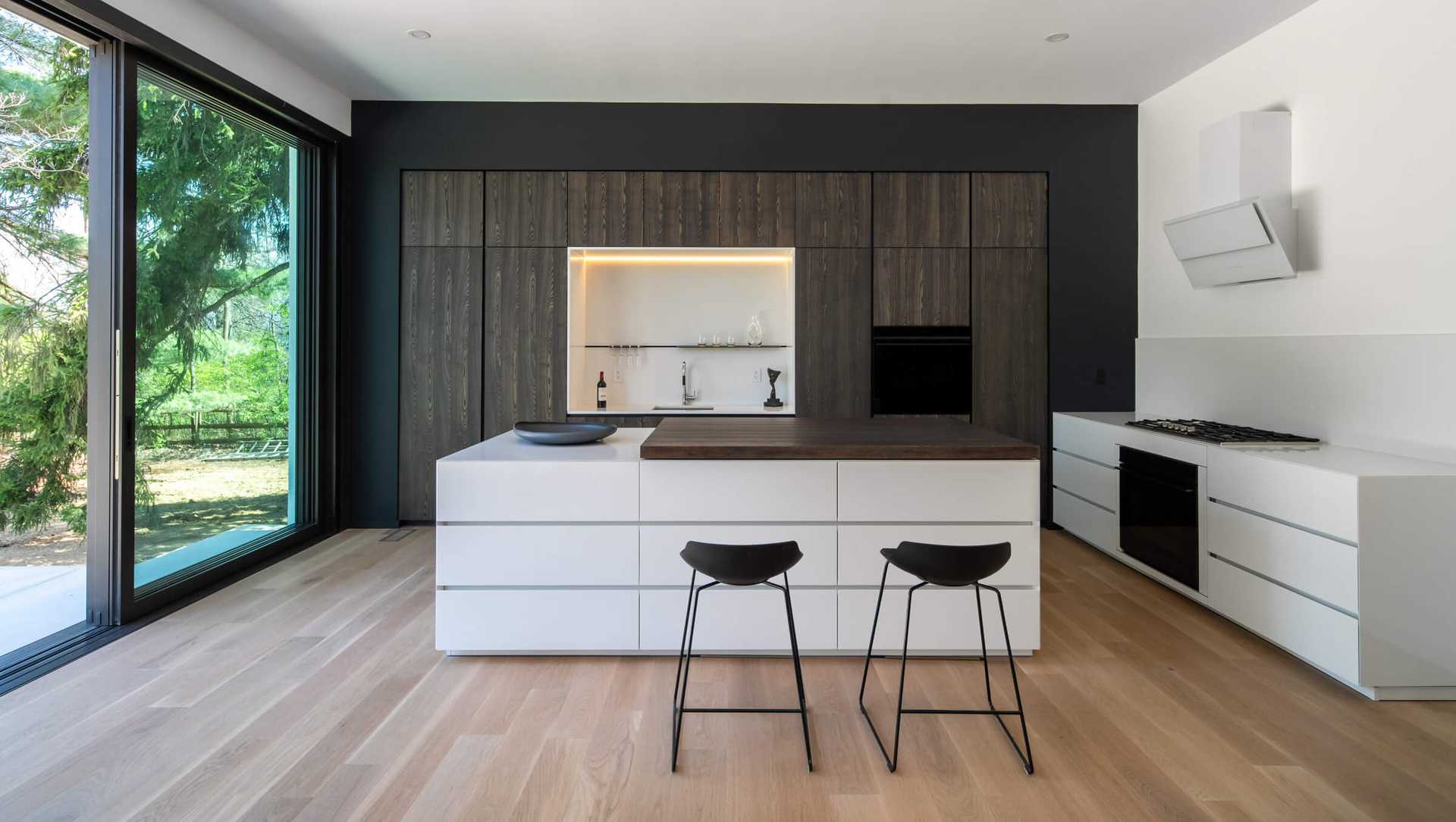 modern white and wood kitchen with seating - kugler mill cincinnati - NOLI