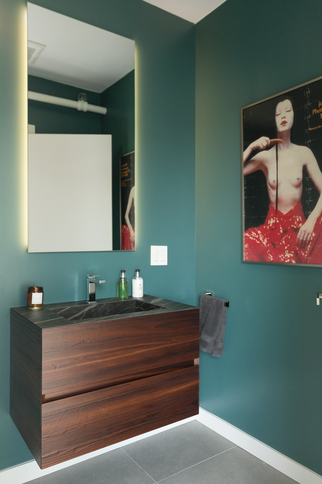 noli-spa-bathroom-modern-vanity