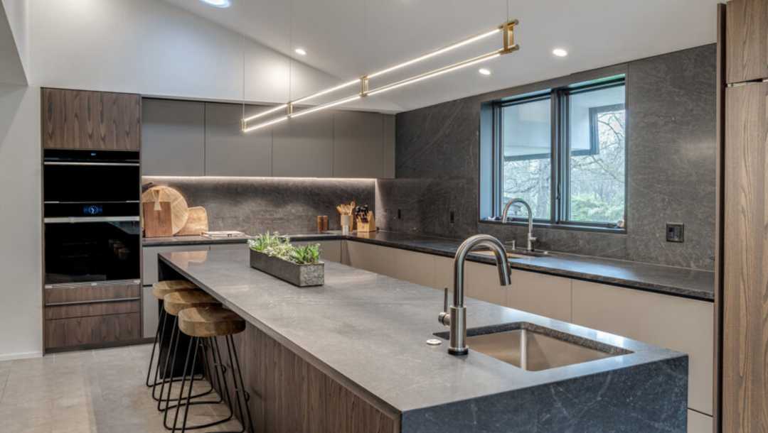 Modern Home Remodel in Cincinnati: Indian Hill Ranch | NOLI
